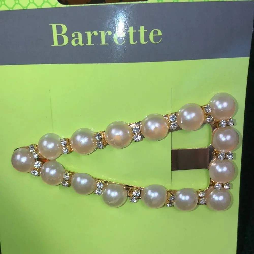 NWT Gold Tone White Pearls and Stones Triangular Hair Clip